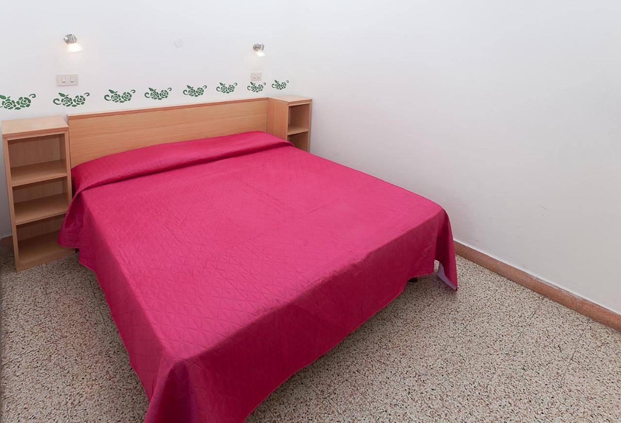Hotel Amalfi&Dépendance Lignano Sabbiadoro Esterno foto