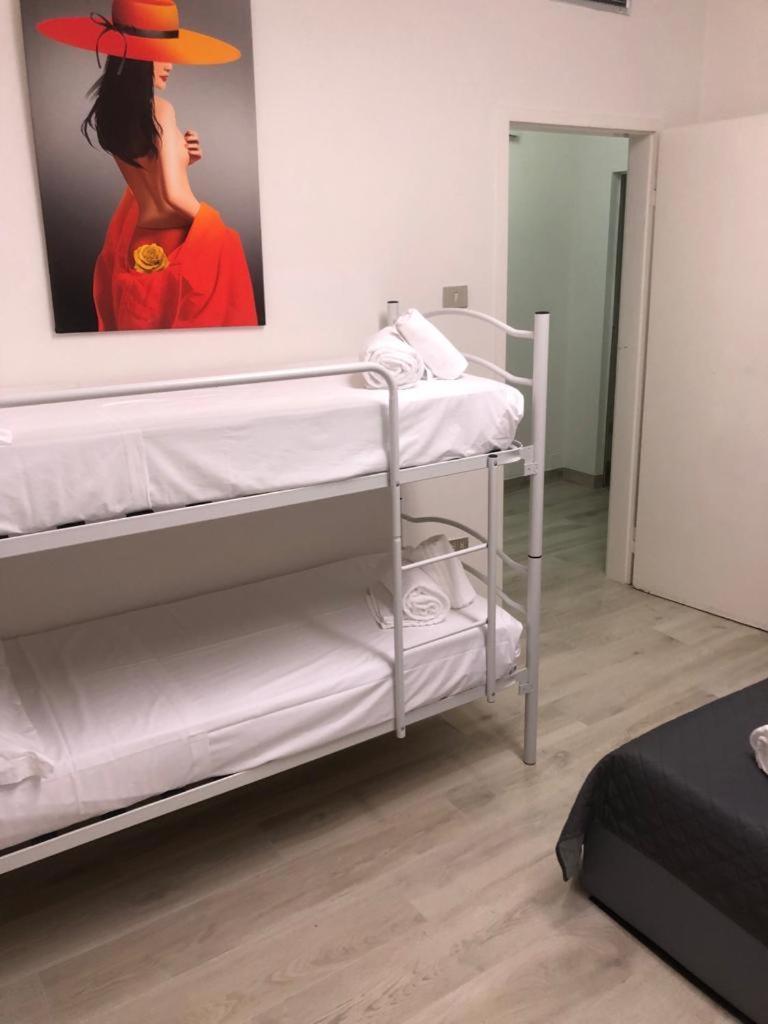 Hotel Amalfi&Dépendance Lignano Sabbiadoro Esterno foto